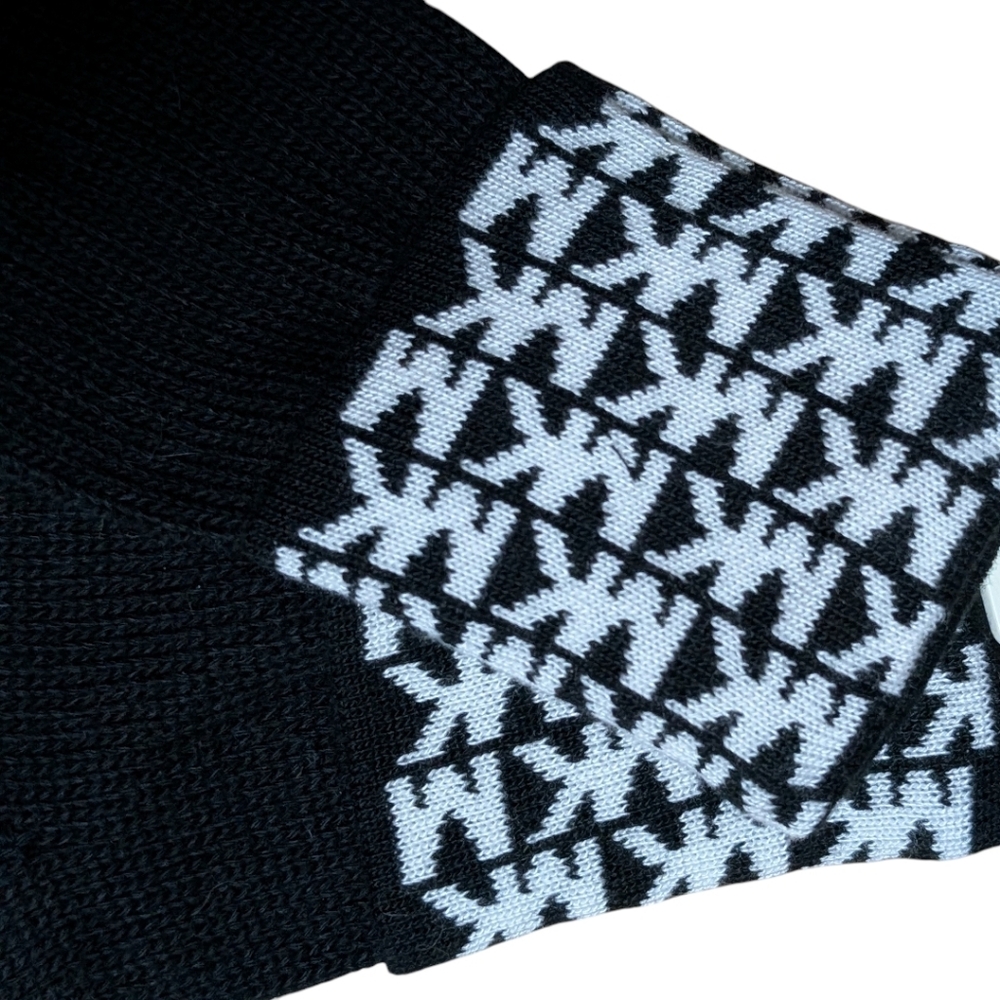 NWT NEW Michael Kors BLACK & white signature Logo Bennie Hat & Gloves SET - Picture 8 of 8